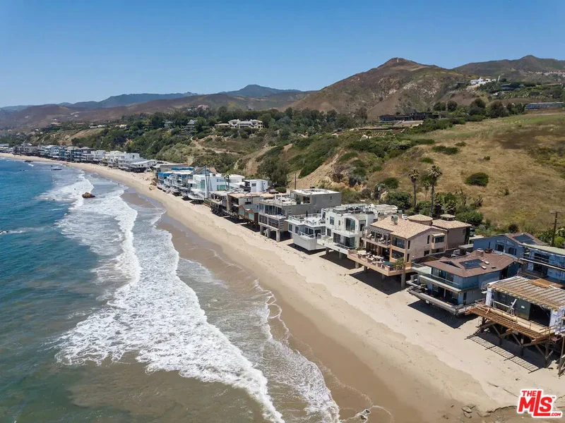 24608 Malibu Road photo 2