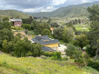 2846 Willow Glen Drive photo 2