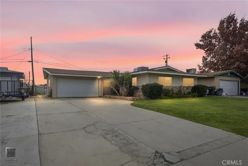 909 Dwina Avenue, Bakersfield, CA 93308