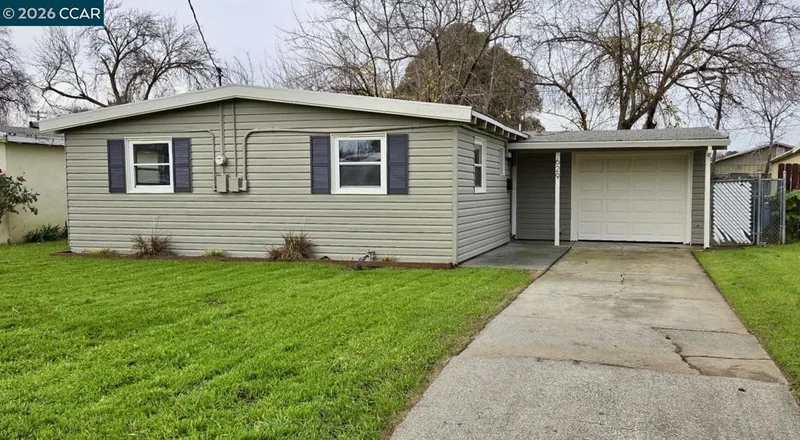 629 Murdock Ave, Willows, CA 95988