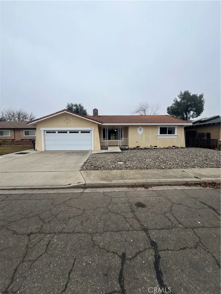 2180 Rochelle, Turlock, CA 95382
