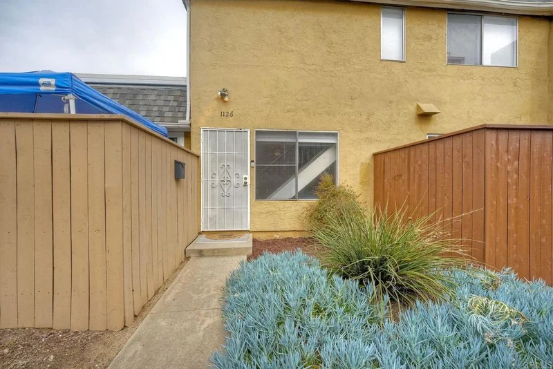 1126 Madera Lane, Vista, CA 92084