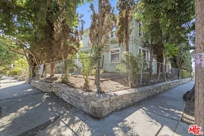 1348 Kellam Avenue photo 2