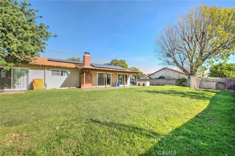 6302 Apple, Rialto, CA 92377