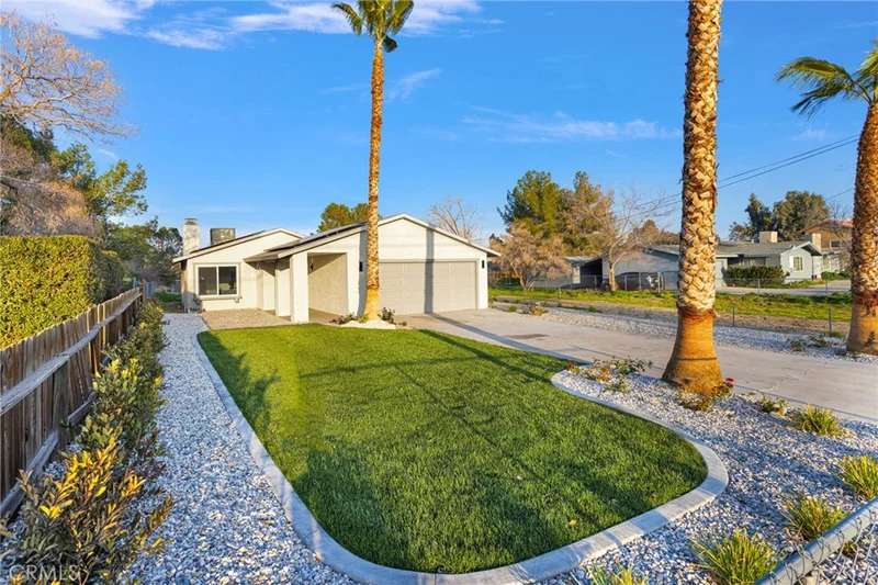 12525 Ninth, Victorville, CA 92395