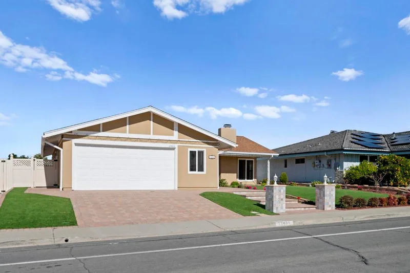 12486 Lomica Dr, San Diego, CA 92128