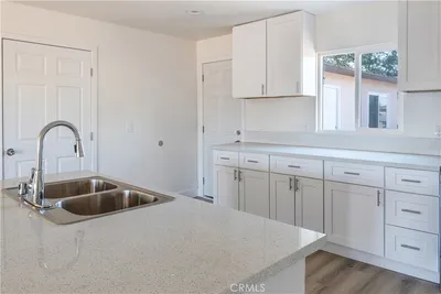 17820 Sycamore Street photo 2