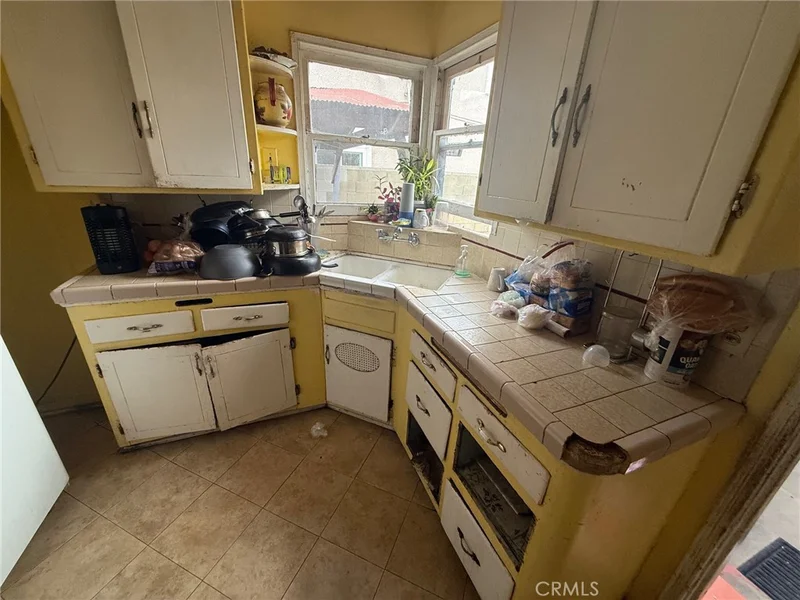 4909 E 59th