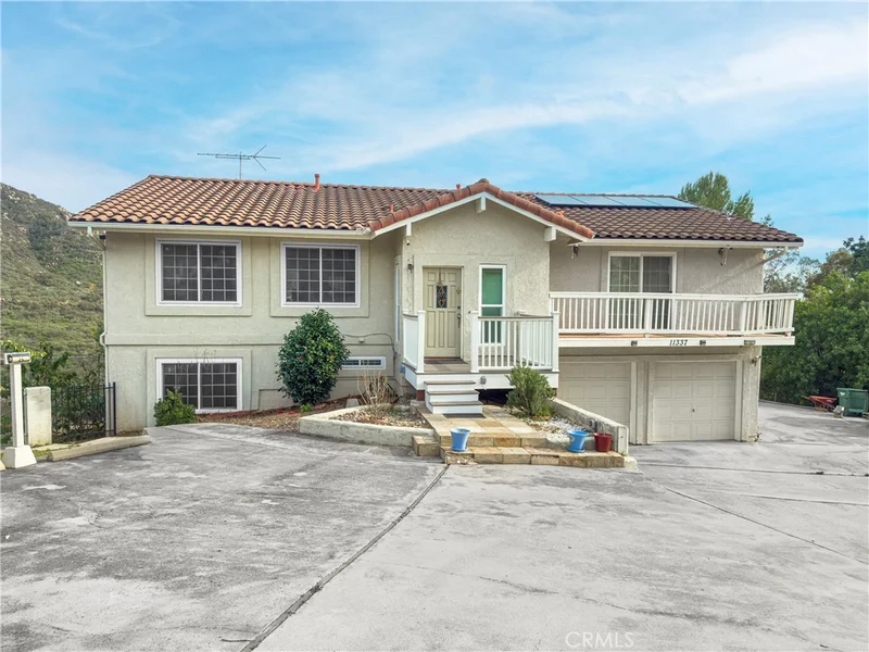 11337 Caprice Place, Escondido, CA 92026