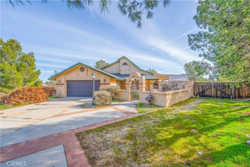 11815 Ivy, Hesperia, CA 92345