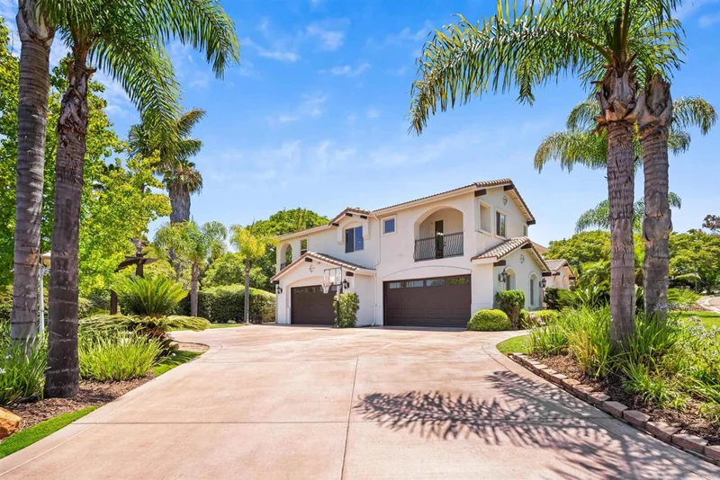 101 Lion Cir, Chula Vista, CA 91910
