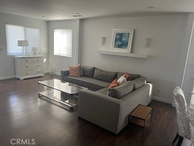 Interior 3