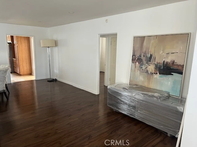 Interior 4