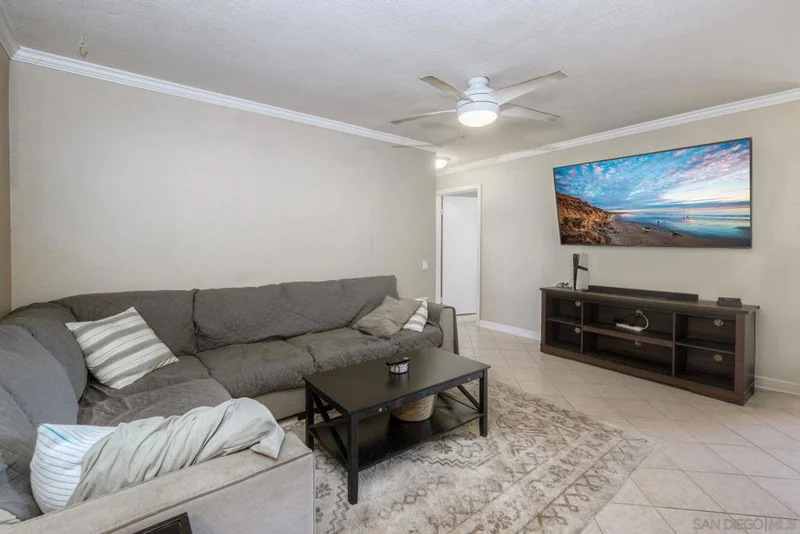 Photo 2 of 12923 Mapleview St 6