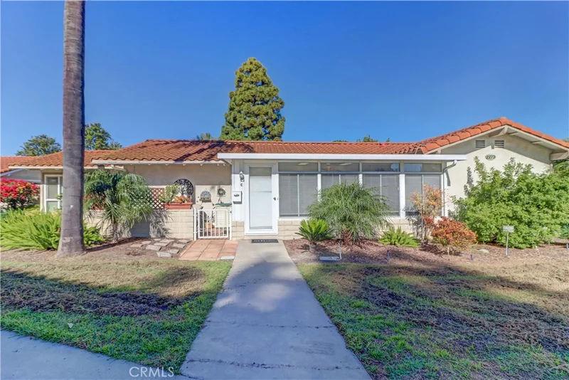 2273 Via Mariposa E C, Laguna Woods, CA 92637