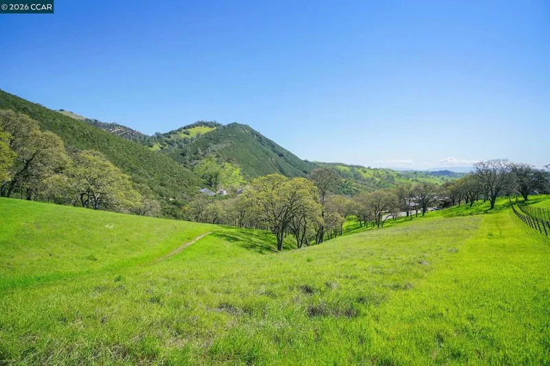 2415 Diablo Lakes Ln, Diablo, CA 94528