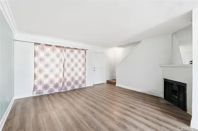 7045 Woodley Avenue 124 photo 2