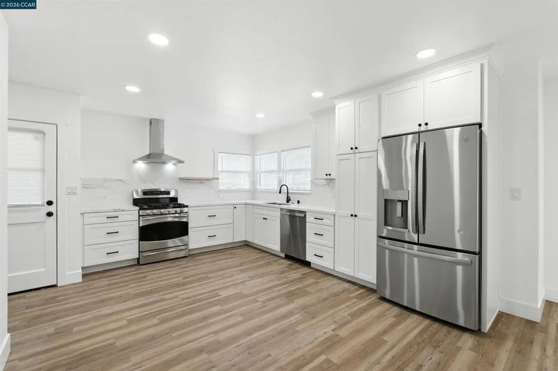 2251 Pacheco St, Concord, CA 94520-2015
