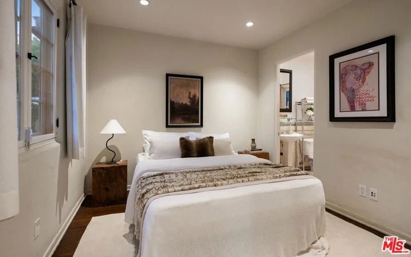 6208 Mulholland Highway, Los Angeles, CA 90068