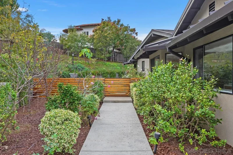4286 Merritt Boulevard, La Mesa, CA 91941
