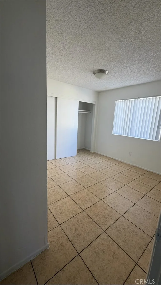 18142 Poinciana Avenue photo 2