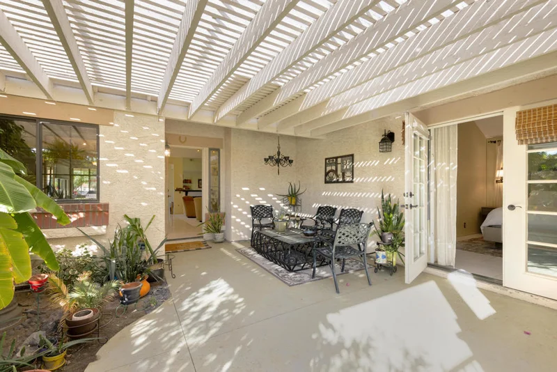 101 Avellino Circle photo 2