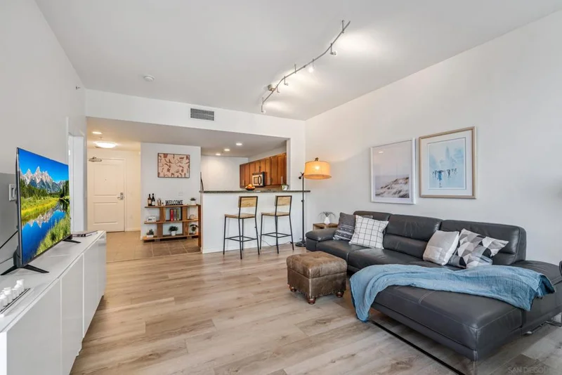 253 10th Ave 329, San Diego, CA 92101