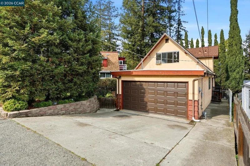 871 Merle Ave, Martinez, CA 94553