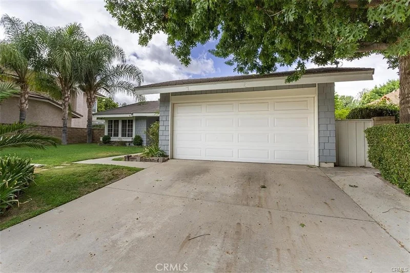 25547 Via Impreso, Valencia, CA 91355