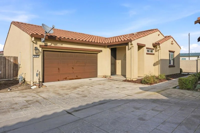 618 Machado Street, Los Banos, CA 93635
