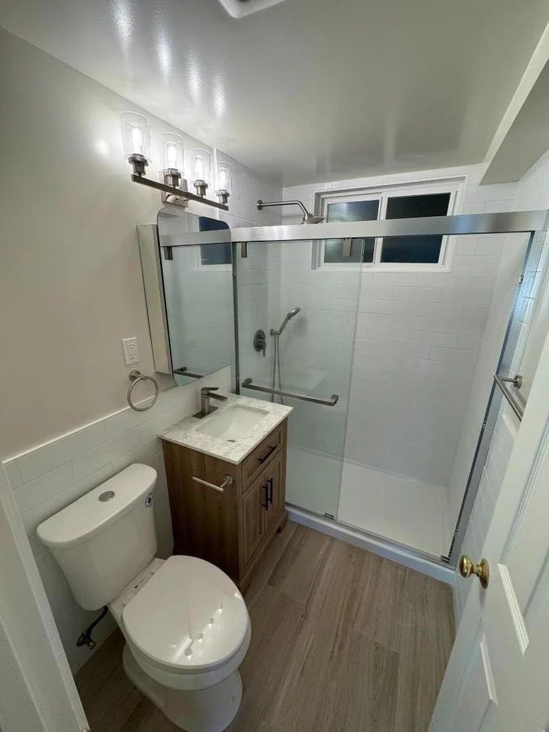 Photo 2 of 370 Bartlett Avenue 2