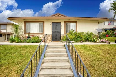 3504 Rainbow Lane photo 2