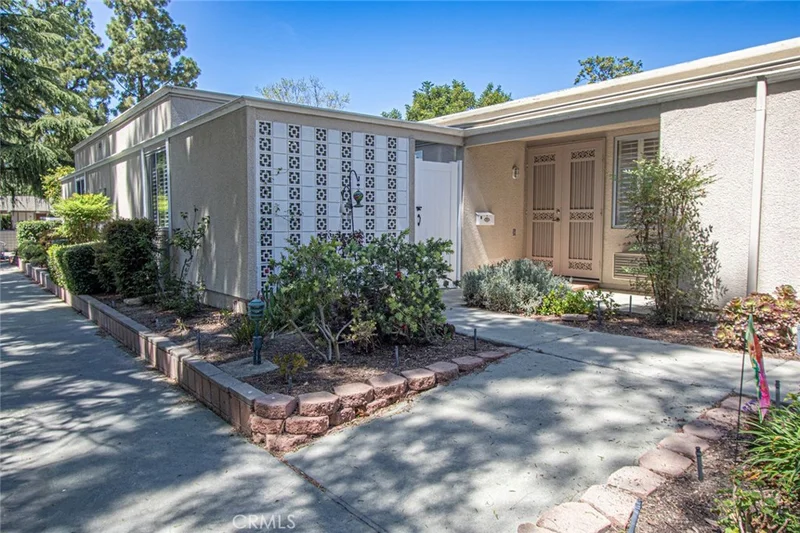 422 Avenida Castilla C, Laguna Woods, CA 92637