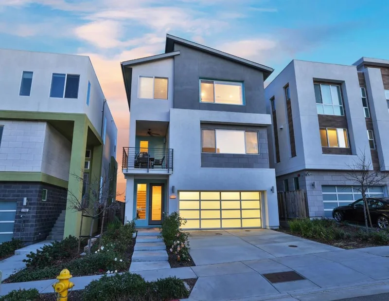 2986 Valley Of Hearts Del Place, San Jose, CA 95136
