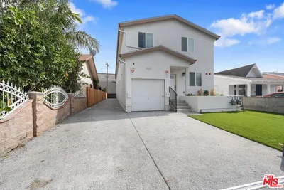 5912 S Flower Street photo 2