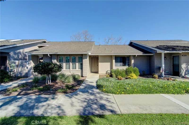 8566 Trinity Circle 815C, Huntington Beach, CA 92646
