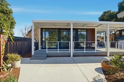 2260 Clarke Avenue photo 2
