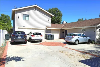 365 N Magnolia photo 2