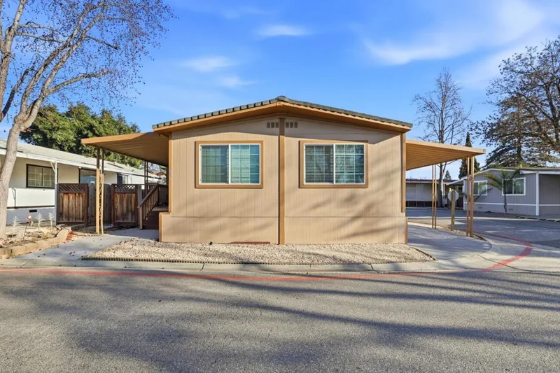 304 Los Encinos, San Jose, CA 95134