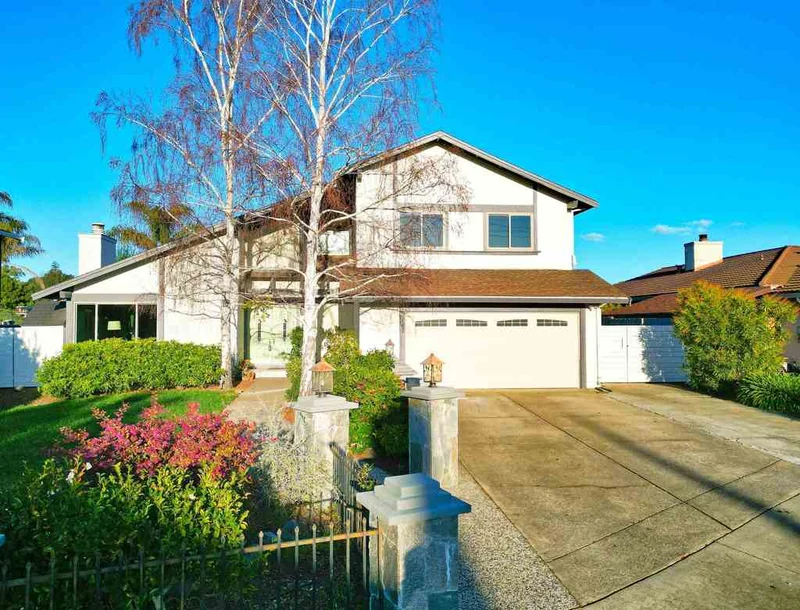 5474 Troost Ct, Castro Valley, CA 94552