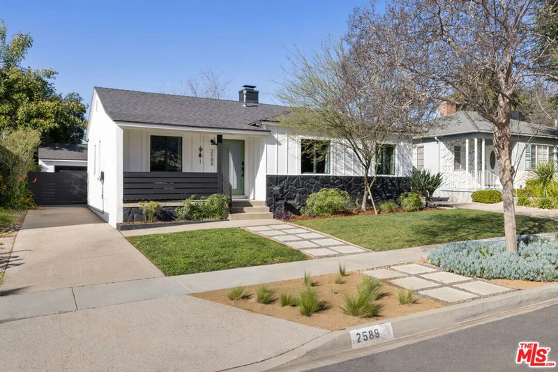 2589 El Sol Avenue, Altadena, CA 91001