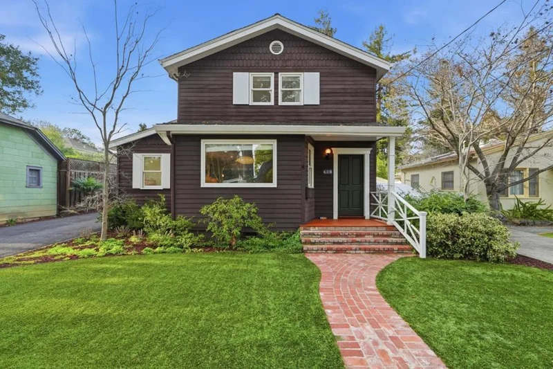 429 Ruthven Avenue, Palo Alto, CA 94301