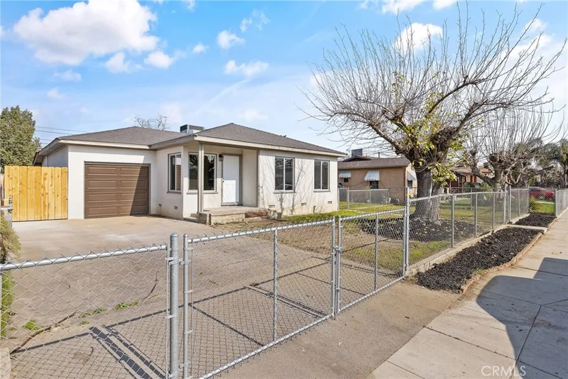 412 E Fairview Road, Bakersfield, CA 93307