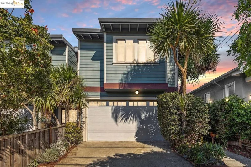 1028 36th St, Oakland, CA 94608