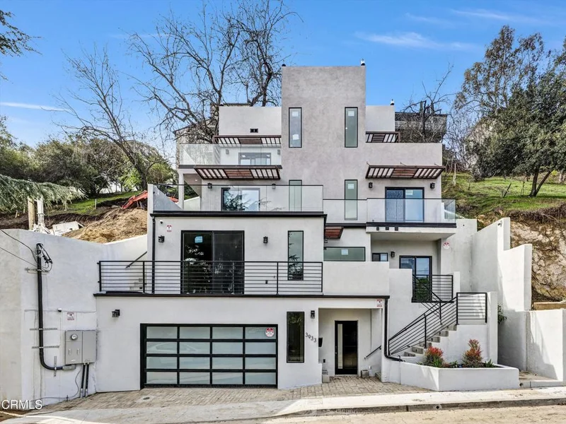 3933 Glenalbyn Drive, Mount Washington, CA 90065