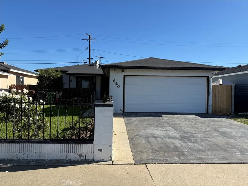 620 S Barclay Avenue S, Compton, CA 90220
