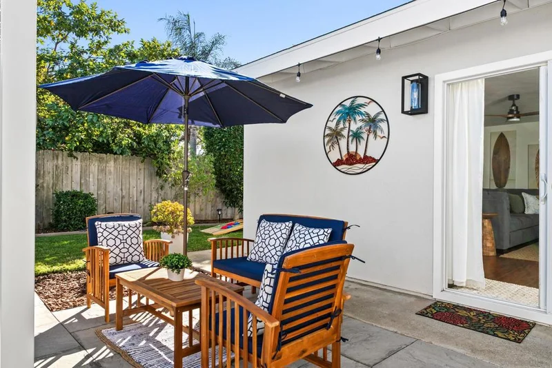 4489 Bertha Street photo 2