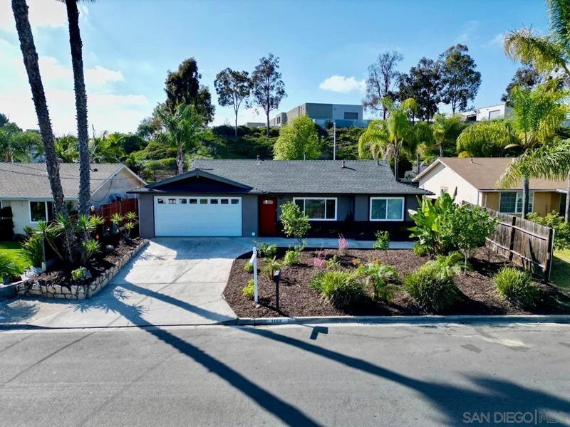 1188 Waxwing Dr., Vista, CA 92083