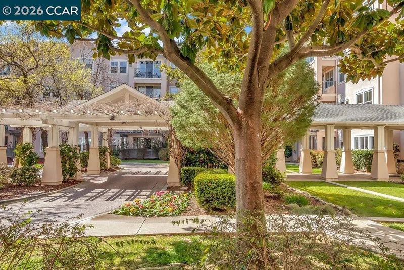 1860 Tice Creek Drive 1307, Walnut Creek, CA 94595