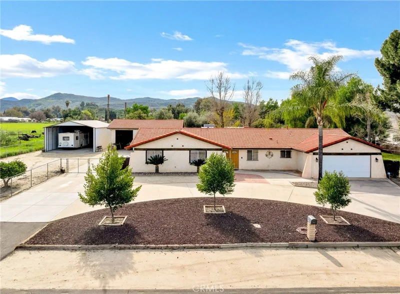 42325 Whittier Avenue, Hemet, CA 92544
